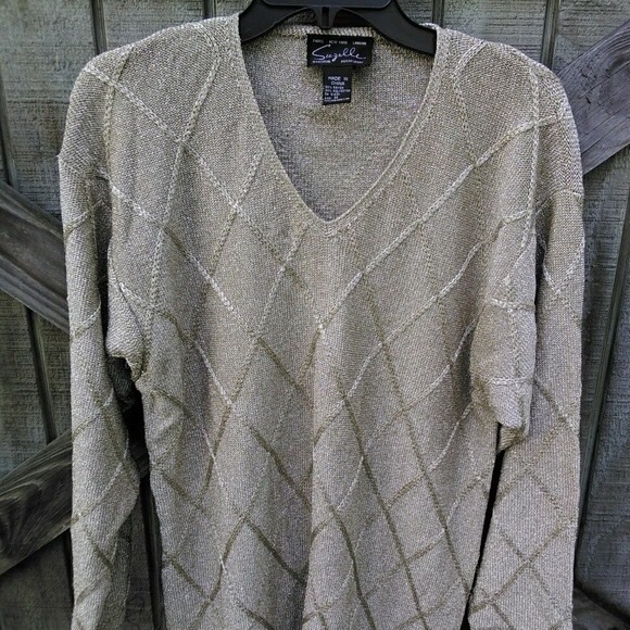 Suzelle Women's Oversized Gold V-Neck SweaterB4-64 - Picture 6 of 7